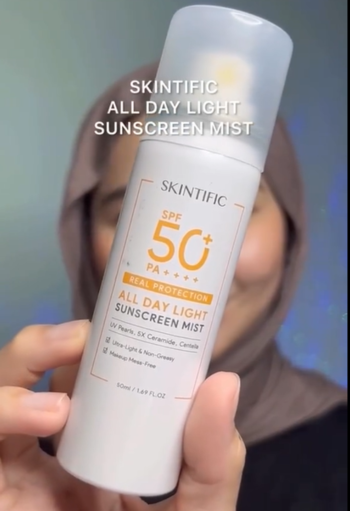 Skintific sunscreenn mist spry